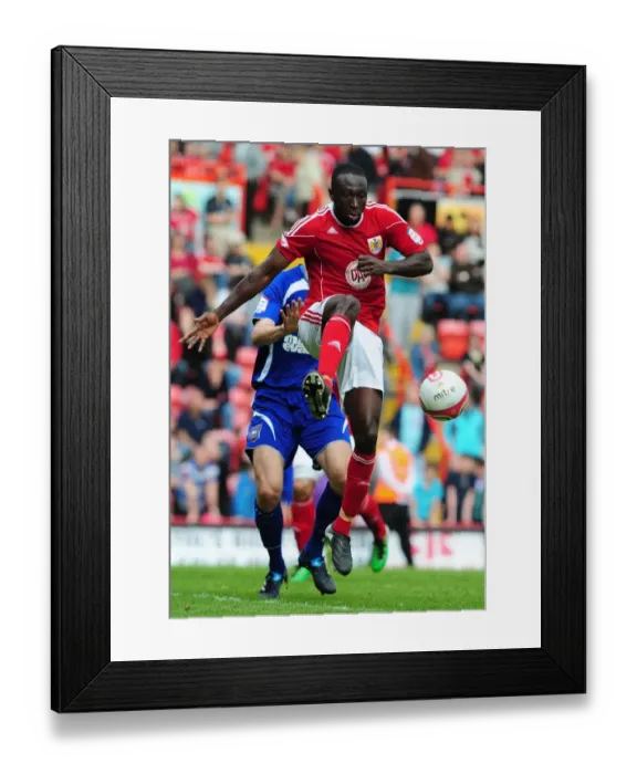 Framed Print : Damion Stewart in Action: Bristol City vs Ipswich Town, Championship Match, Ashton Gate Stadium, 16th April 2011