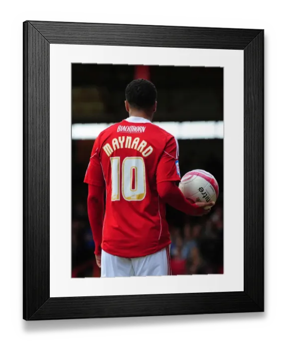 Framed Print : Nicky Maynard's Championship-Winning Goal for Bristol City Against Ipswich Town, April 2011 Framed Print : Nicky Maynard's Championship-Winning Goal for Bristol City Against Ipswich Town, April 2011