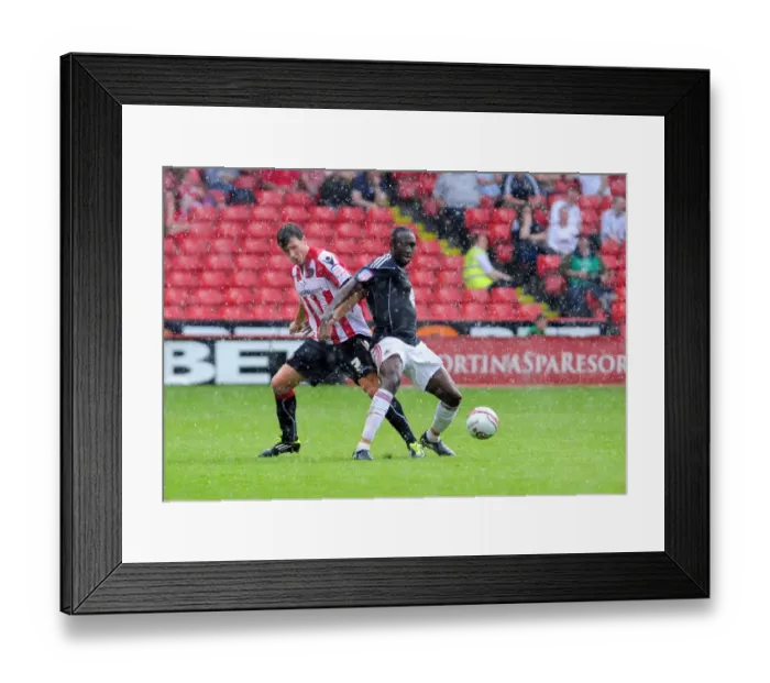 Framed Print : Battling for Supremacy: Damion Stewart vs. Darius Henderson in Sheffield United vs. Bristol City Championship Clash, April 2011 Framed Print : Battling for Supremacy: Damion Stewart vs. Darius Henderson in Sheffield United vs. Bristol City Championship Clash, April 2011