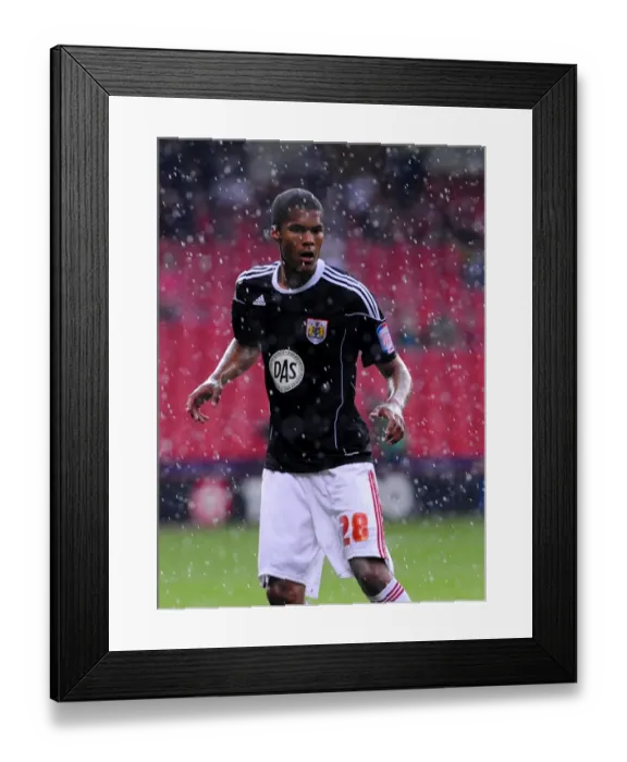 Framed Print : Jordan Spence in Action: Sheffield United vs. Bristol City, Championship 2011