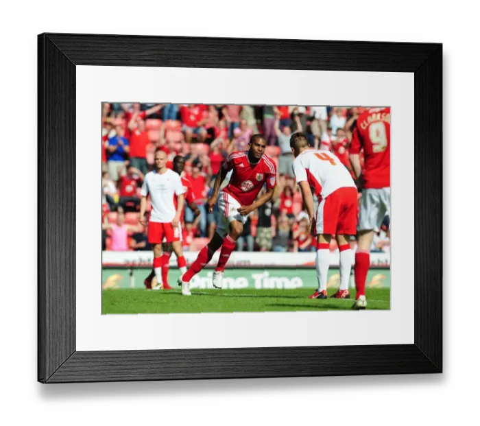 Framed Print : Marvin Elliott Scores First Goal: Bristol City vs. Nottingham Forest, Championship Match, April 2011