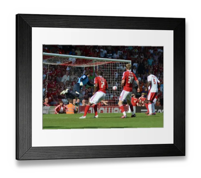 Framed Print : Bristol City's Jon Stead Scores the Winning Goal Against Nottingham Forest in Championship Match, 25th April 2011 Framed Print : Bristol City's Jon Stead Scores the Winning Goal Against Nottingham Forest in Championship Match, 25th April 2011