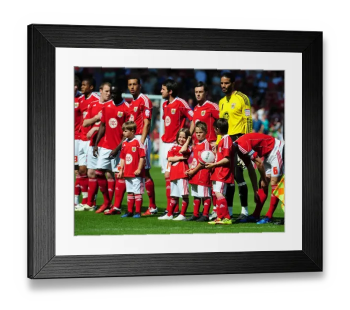 Framed Print : Bristol City v Nottingham Forest Framed Print : Bristol City v Nottingham Forest