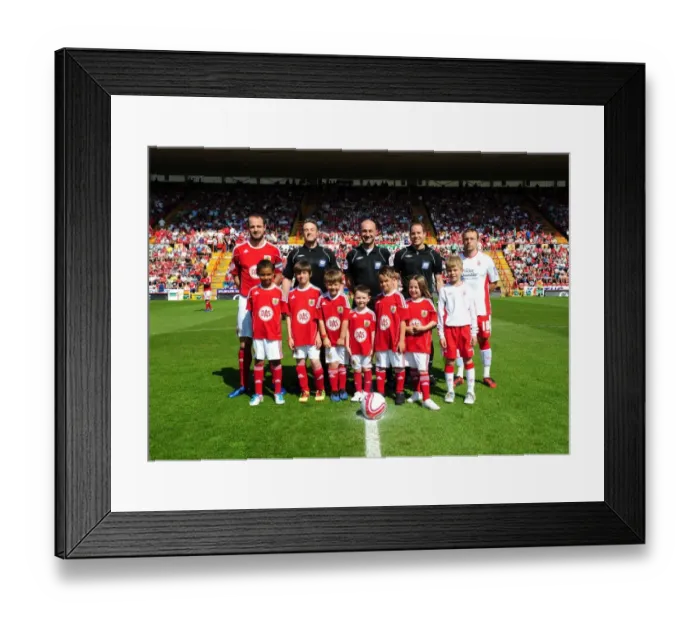 Framed Print : Bristol City vs Nottingham Forest: Football Rivalry - Season 10-11 Framed Print : Bristol City vs Nottingham Forest: Football Rivalry - Season 10-11