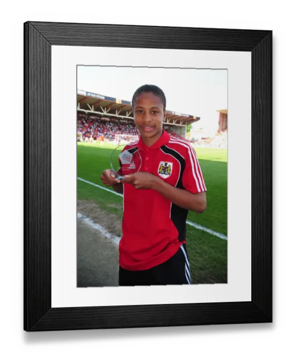 Framed Print : Bristol City vs Nottingham Forest: Football Rivalry - Season 10-11 Framed Print : Bristol City vs Nottingham Forest: Football Rivalry - Season 10-11