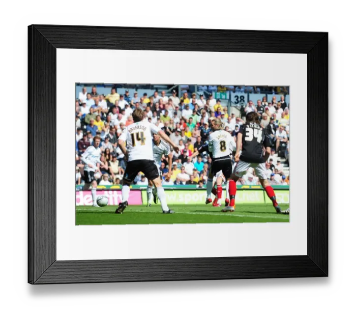 Framed Print : Jon Stead Scores the Championship Goal: Derby County vs. Bristol City (30th April 2011)
