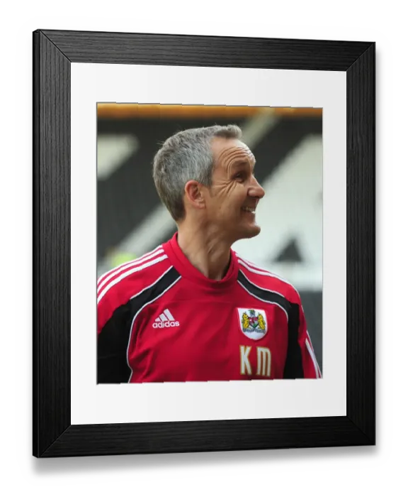 Framed Print : Keith Millen Leads Bristol City at Pride Park: Derby County vs. Bristol City, Championship 2011 Framed Print : Keith Millen Leads Bristol City at Pride Park: Derby County vs. Bristol City, Championship 2011