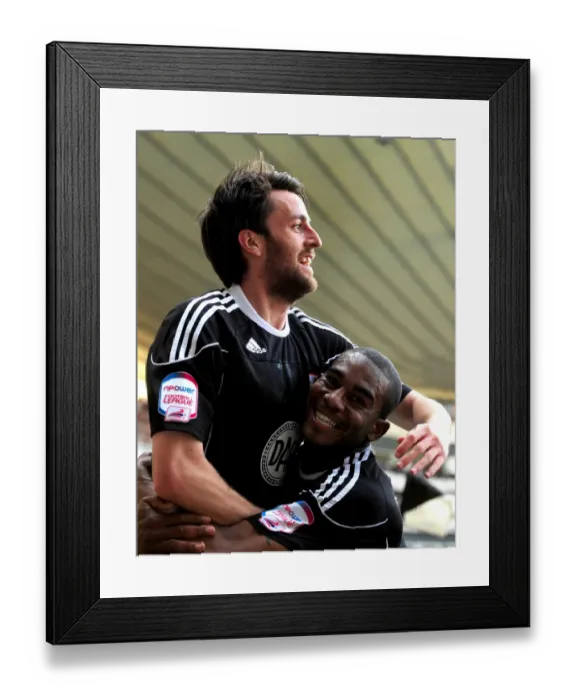 Framed Print : Bristol City's Cole Skuse and Marvin Elliott Celebrate Second Goal vs. Derby County - Championship Match, April 30, 2011 Framed Print : Bristol City's Cole Skuse and Marvin Elliott Celebrate Second Goal vs. Derby County - Championship Match, April 30, 2011