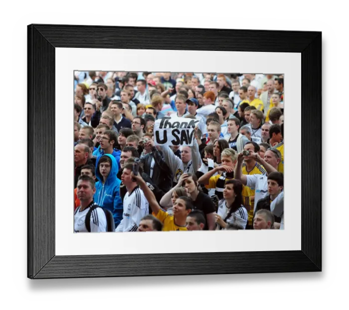 Framed Print : Derby Fans Bid Farewell to Robbie Savage: Last Game at Pride Park (Derby County v Bristol City, Championship, 30 / 04 / 2011)
