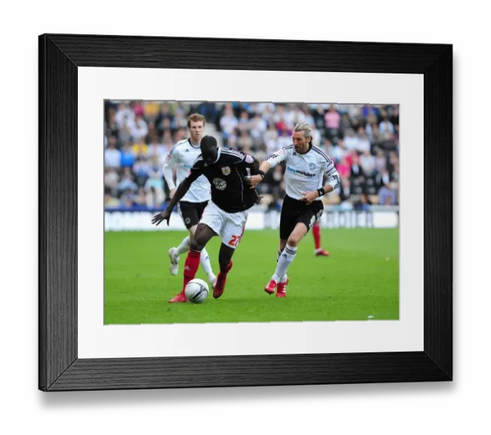 Framed Print : Championship Showdown: Adomah vs Savage - Derby County vs Bristol City (30 / 04 / 2011) Framed Print : Championship Showdown: Adomah vs Savage - Derby County vs Bristol City (30 / 04 / 2011)