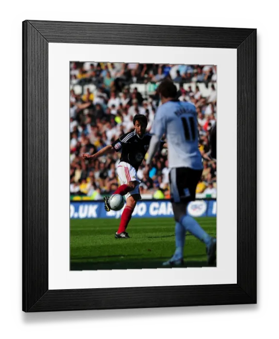 Framed Print : Cole Skuse's Stunning 25-Yard Goal: Derby County vs. Bristol City, Championship 2011