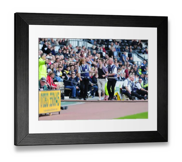 Framed Print : Championship Showdown: Derby County vs. Bristol City - 30th April 2011 Framed Print : Championship Showdown: Derby County vs. Bristol City - 30th April 2011
