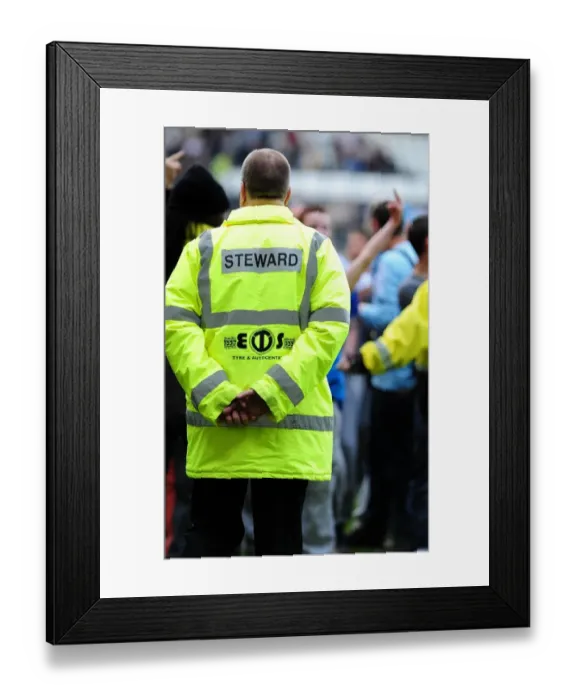 Framed Print : Derby County Fans Bid Farewell to Robbie Savage: Last Game at Pride Park (Derby County v Bristol City, Championship, 30 / 04 / 2011) Framed Print : Derby County Fans Bid Farewell to Robbie Savage: Last Game at Pride Park (Derby County v Bristol City, Championship, 30 / 04 / 2011)