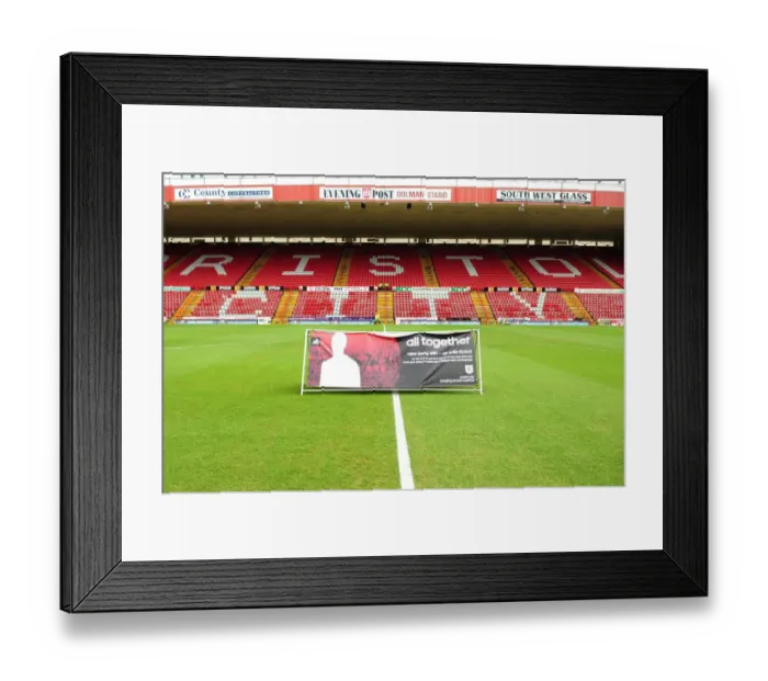 Framed Print : Championship Showdown: Bristol City vs Hull City at Ashton Gate Stadium - May 7, 2011 Framed Print : Championship Showdown: Bristol City vs Hull City at Ashton Gate Stadium - May 7, 2011