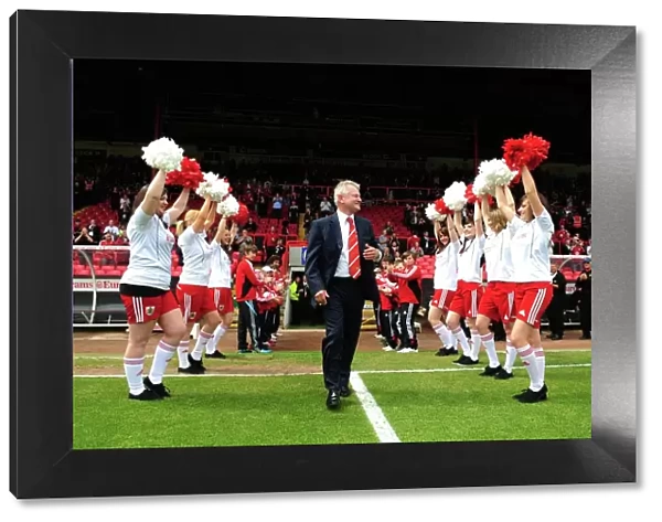 Emotional Farewell: Steve Lansdown's Last Game as Bristol City Chairman (Bristol City v Hull City, 07 / 05 / 2011)