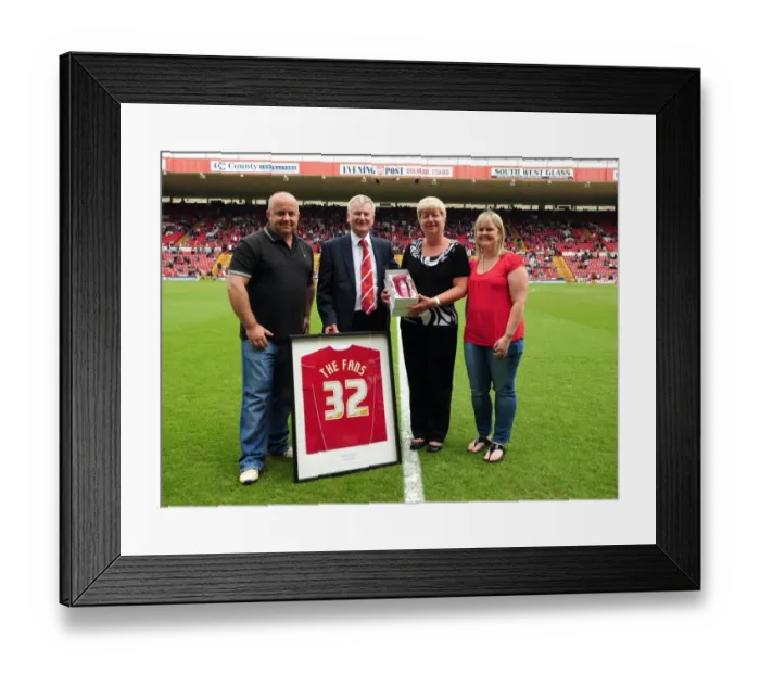 Framed Print : Championship Showdown: Bristol City vs Hull City at Ashton Gate Stadium - May 7, 2011 Framed Print : Championship Showdown: Bristol City vs Hull City at Ashton Gate Stadium - May 7, 2011