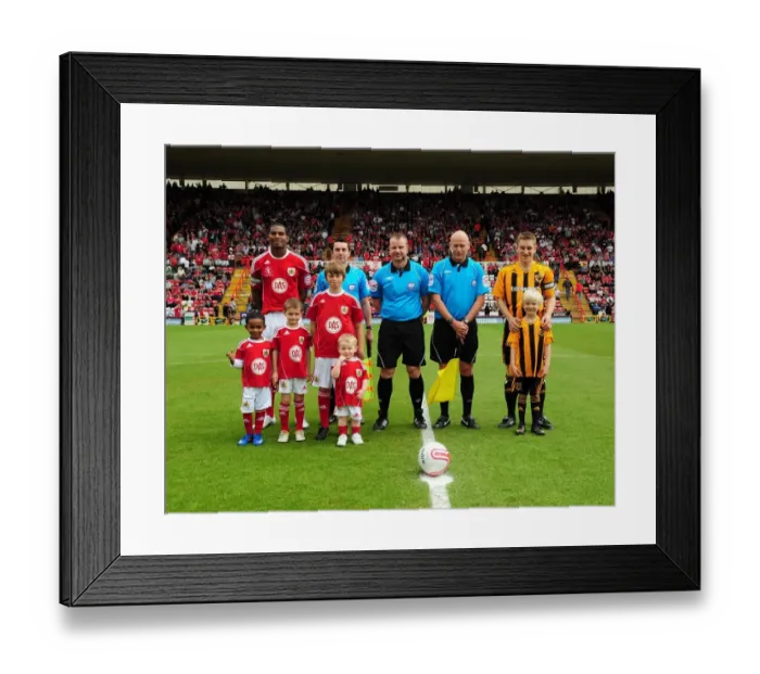 Framed Print : Championship Showdown: Bristol City vs. Hull City at Ashton Gate Stadium (07 / 05 / 2011)