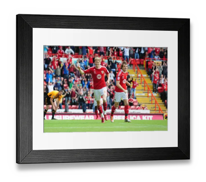 Framed Print : Bristol City's Jon Stead Scores Opener Against Hull City in Championship Match, May 2011 (Ashton Gate Stadium) Framed Print : Bristol City's Jon Stead Scores Opener Against Hull City in Championship Match, May 2011 (Ashton Gate Stadium)