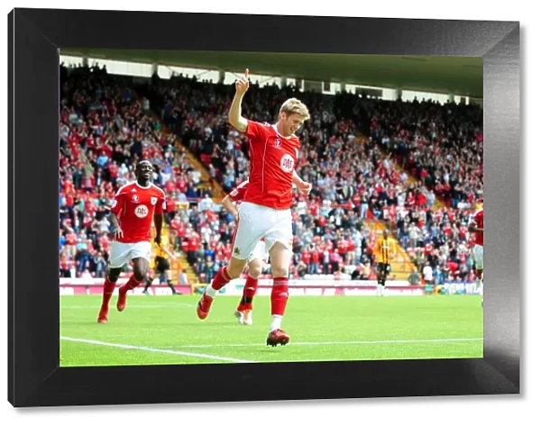 Jon Stead Scores Opening Goal: Championship Showdown - Bristol City vs. Hull City (May 7, 2011)