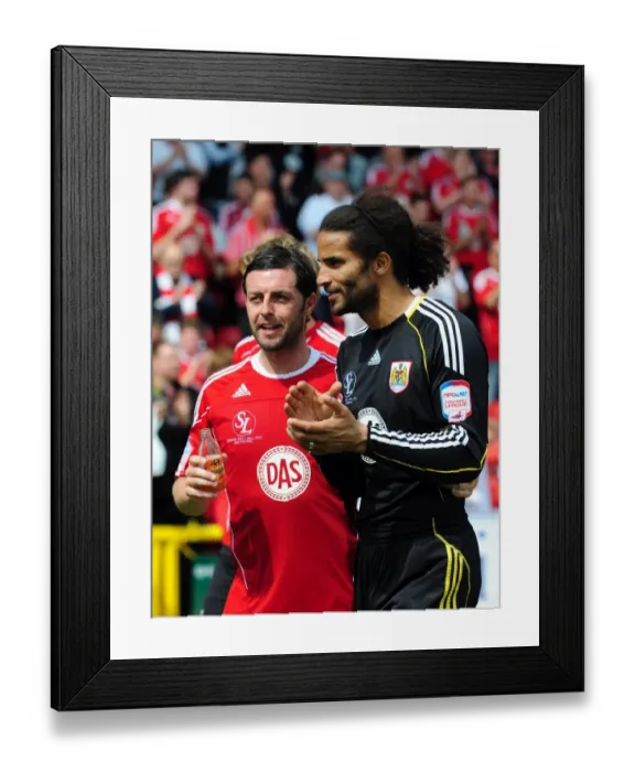 Framed Print : Bristol City FC: David James and Jamie McAllister - A Championship Showdown at Ashton Gate Stadium (07 / 05 / 2011)