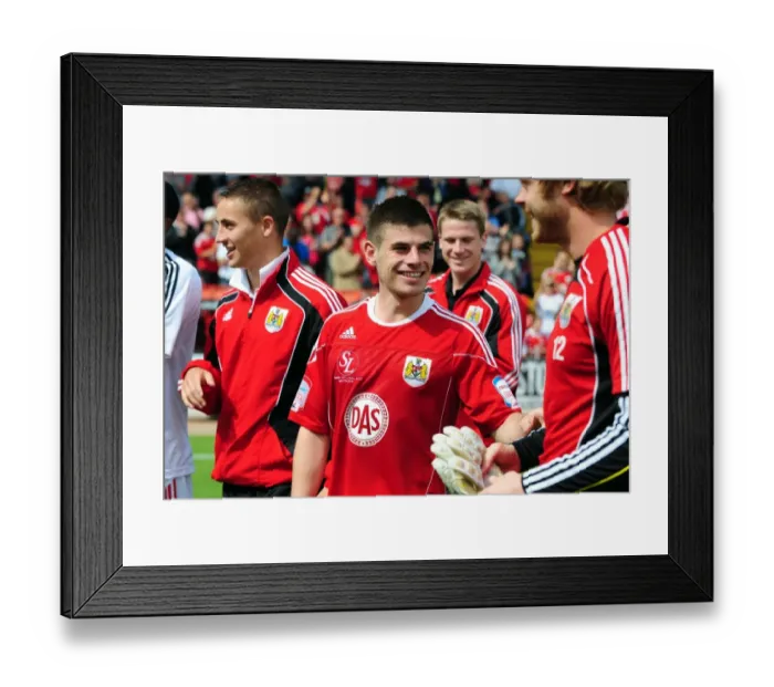 Framed Print : Championship Showdown: Bristol City vs Hull City at Ashton Gate Stadium (07 / 05 / 2011) Framed Print : Championship Showdown: Bristol City vs Hull City at Ashton Gate Stadium (07 / 05 / 2011)