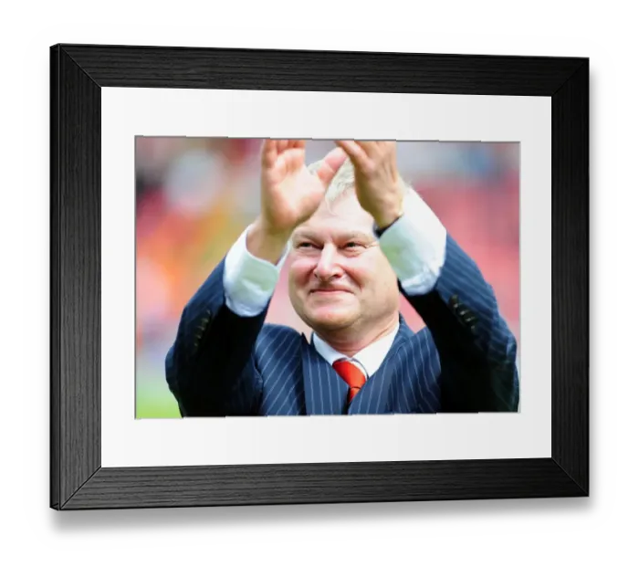 Framed Print : Emotional Steve Lansdown Bids Farewell: Last Game as Bristol City FC Chairman (Bristol City vs Hull City, 07-05-2011)