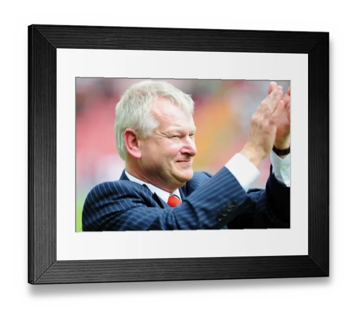 Framed Print : Emotional Farewell: Steve Lansdown Bids Adieu as Bristol City FC Chairman (May 7, 2011)