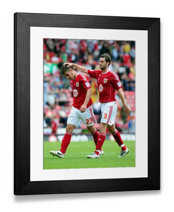 Framed Print : Championship Showdown: Bristol City vs Hull City at Ashton Gate Stadium - May 7, 2011 Framed Print : Championship Showdown: Bristol City vs Hull City at Ashton Gate Stadium - May 7, 2011