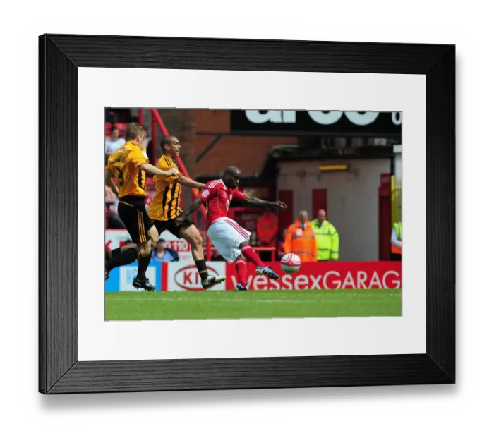 Framed Print : Bristol City's Jamal Campbell-Ryce Scores the Third Goal Against Hull City in Championship Match at Ashton Gate Stadium (07 / 05 / 2011)