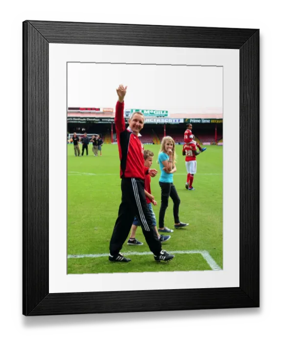 Framed Print : Keith Miljen's Championship Showdown: Bristol City vs. Hull City at Ashton Gate Stadium (May 2011) Framed Print : Keith Miljen's Championship Showdown: Bristol City vs. Hull City at Ashton Gate Stadium (May 2011)