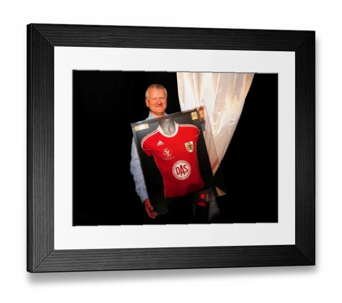 Framed Print : Bristol City FC: 10-11 Season End-of-Year Awards - Celebrating First Team Success Framed Print : Bristol City FC: 10-11 Season End-of-Year Awards - Celebrating First Team Success