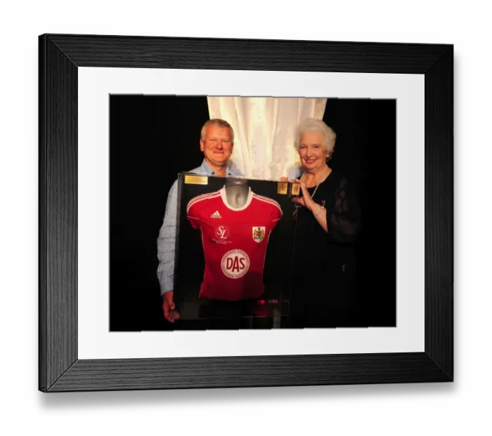 Framed Print : Bristol City FC: 10-11 Season End of Year Awards - First Team Honors: Celebrating Success at the End of Season Dinner