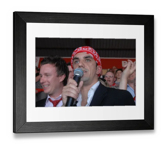 Framed Print : Scott Murray: Leading the Way to Promotion with Bristol City FC