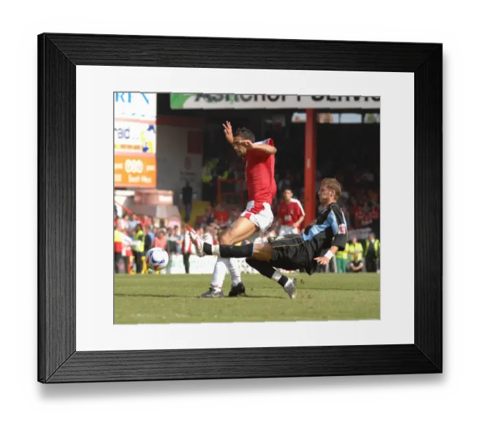 Framed Print : Liam Fontaine-Promotion