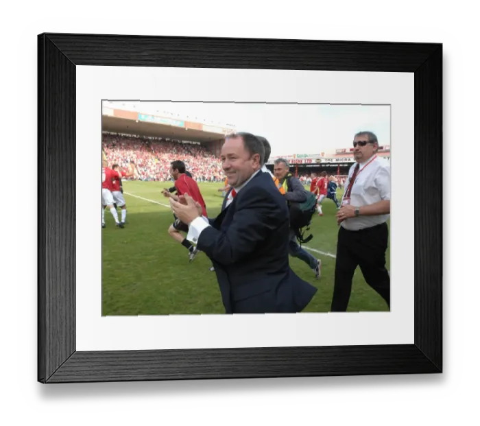 Framed Print : Gary Johnson: Guiding Bristol City to Promotion Success