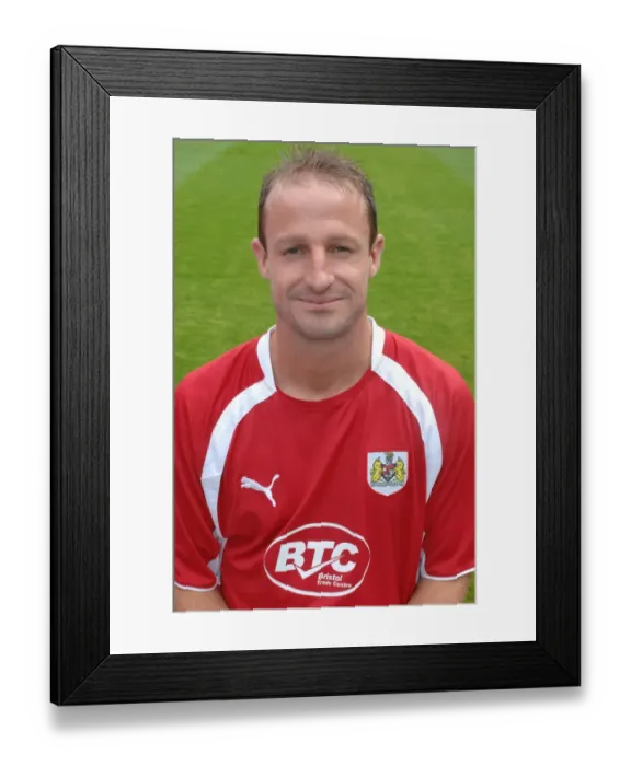 Framed Print : Louis Carey: Focused and Determined in Bristol City Football Club Jersey Framed Print : Louis Carey: Focused and Determined in Bristol City Football Club Jersey