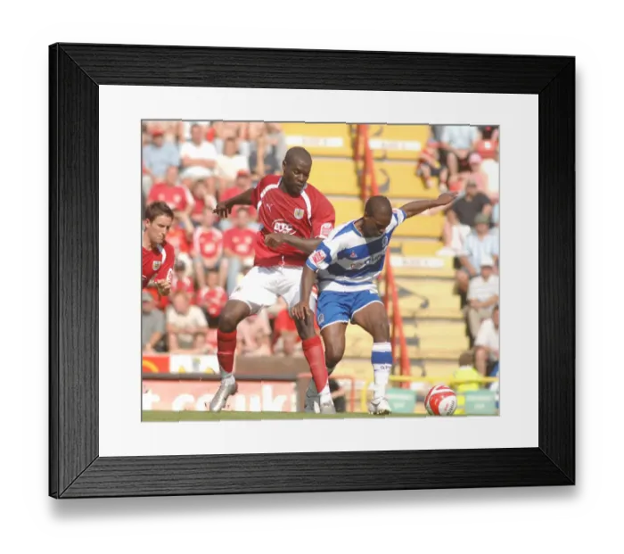 Framed Print : Enoch Showunmi in Action for Bristol City Against QPR Framed Print : Enoch Showunmi in Action for Bristol City Against QPR