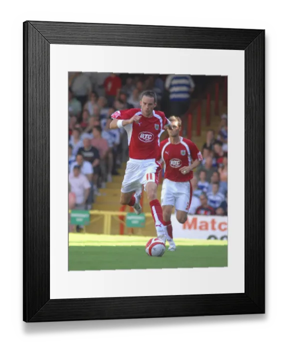Framed Print : Michael McIndoe of Bristol City Facing Off Against QPR Framed Print : Michael McIndoe of Bristol City Facing Off Against QPR