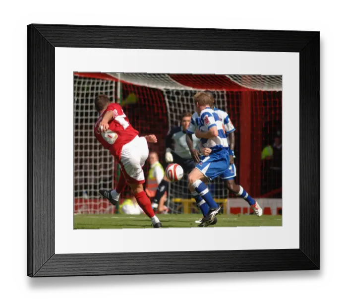 Framed Print : Bristol City vs QPR: Louis Carey in Action Framed Print : Bristol City vs QPR: Louis Carey in Action