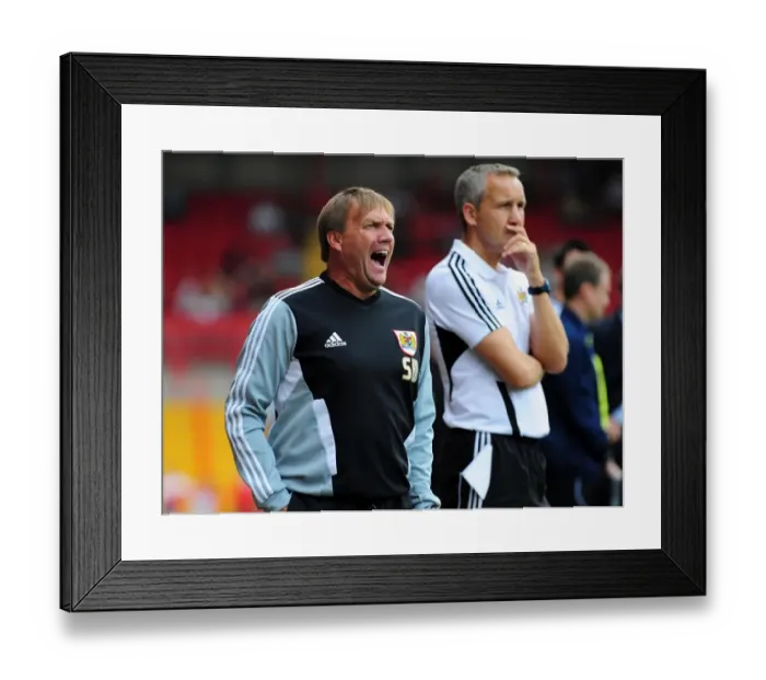 Framed Print : Bristol City vs. West Brom: Steve Wigley, Championship Clash at Ashton Gate Stadium (30-07-2011)