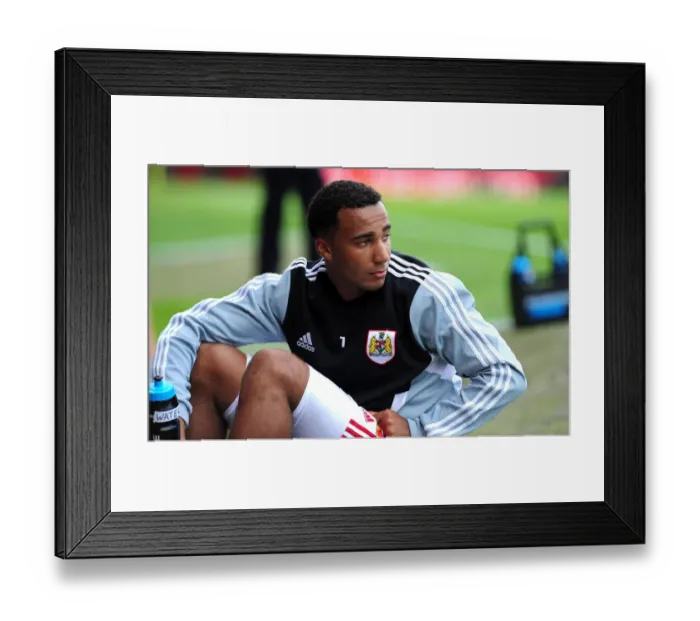 Framed Print : Thrilling Goal by Nicky Maynard: Championship Showdown between Bristol City and West Brom, 2011