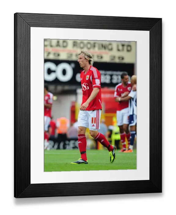 Framed Print : Bristol City vs. West Brom: A Football Rivalry - Season 11-12 Framed Print : Bristol City vs. West Brom: A Football Rivalry - Season 11-12