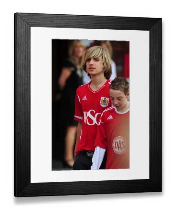 Framed Print : Bristol City vs. West Brom: A Football Showdown - Season 11-12 Framed Print : Bristol City vs. West Brom: A Football Showdown - Season 11-12
