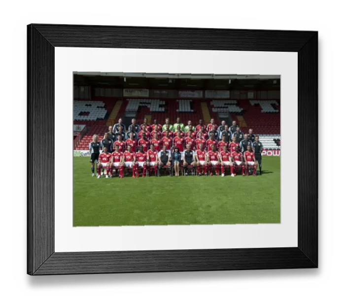 Framed Print : Bristol City First Team: United in Blue (2011-2012) - Season 11-12 Team Photo