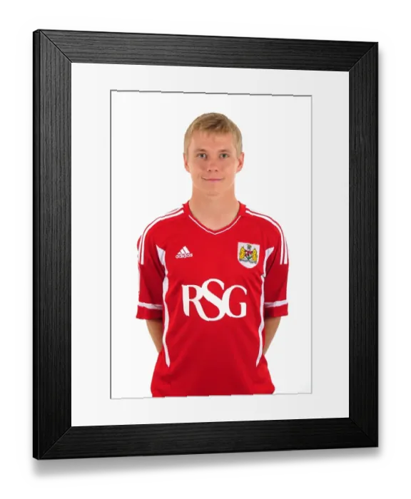 Framed Print : Henry Muggeridge: Focused and Determined - Bristol City Football Club Framed Print : Henry Muggeridge: Focused and Determined - Bristol City Football Club