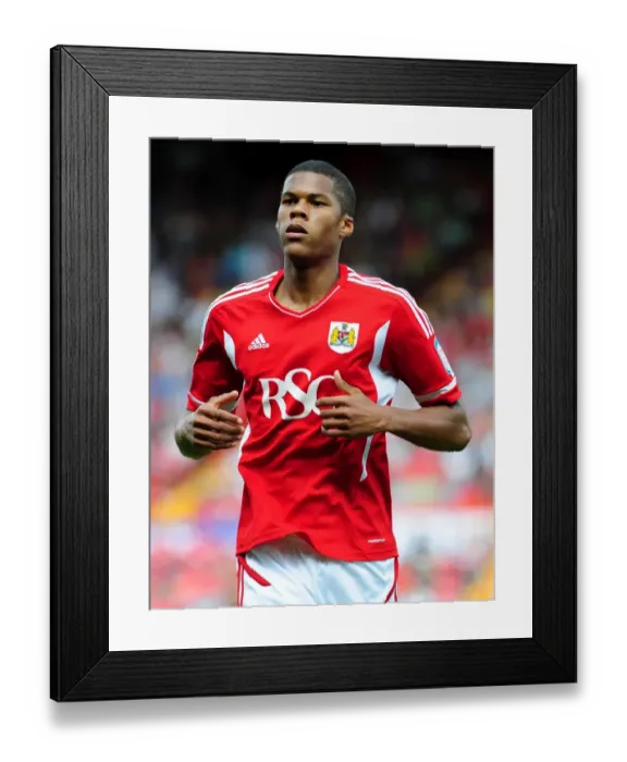 Framed Print : Jordan Spence in Action: Bristol City vs Ipswich Town, Championship Football Match at Ashton Gate Stadium (2011) Framed Print : Jordan Spence in Action: Bristol City vs Ipswich Town, Championship Football Match at Ashton Gate Stadium (2011)