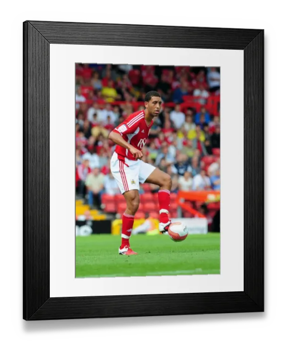 Framed Print : Bristol City's Lewin Nyatanga at Ashton Gate Stadium: Championship Showdown vs Ipswich Town (2011)