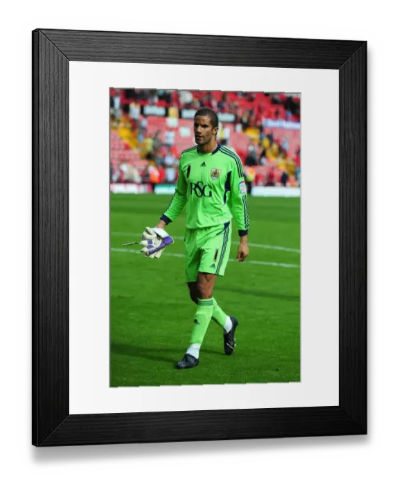Framed Print : Bristol City's David James in Action: Championship Clash between Bristol City and Ipswich Town at Ashton Gate Stadium (06 / 08 / 2011)