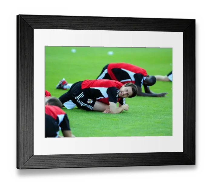 Framed Print : Bristol City's Cole Skuse: Unwavering Focus in Pre-season Training