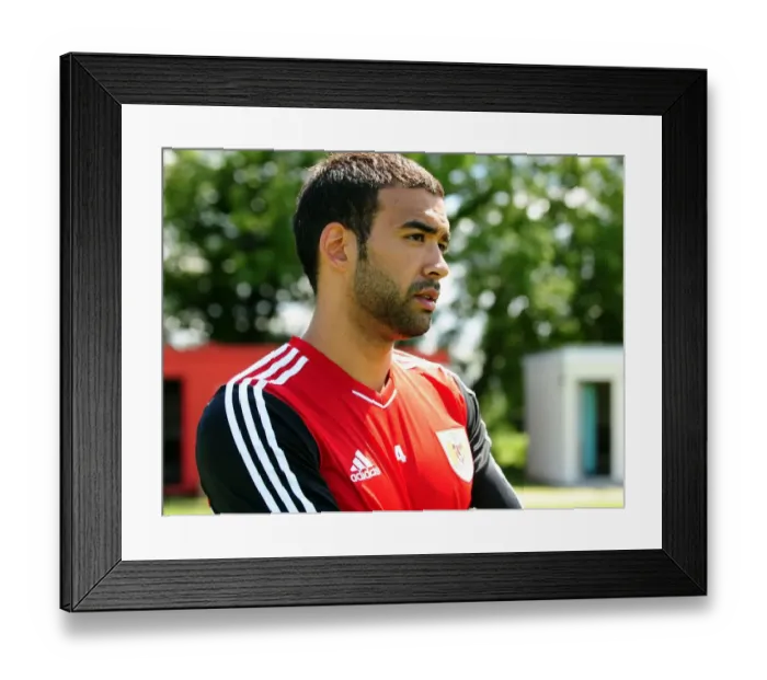 Framed Print : Bristol City's Liam Fontaine: Focused during Pre-season Training Framed Print : Bristol City's Liam Fontaine: Focused during Pre-season Training